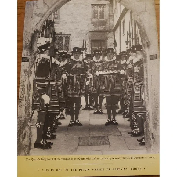 Vintage Royal Maundy Pictorial History Book 1965 - Picture 2 of 5